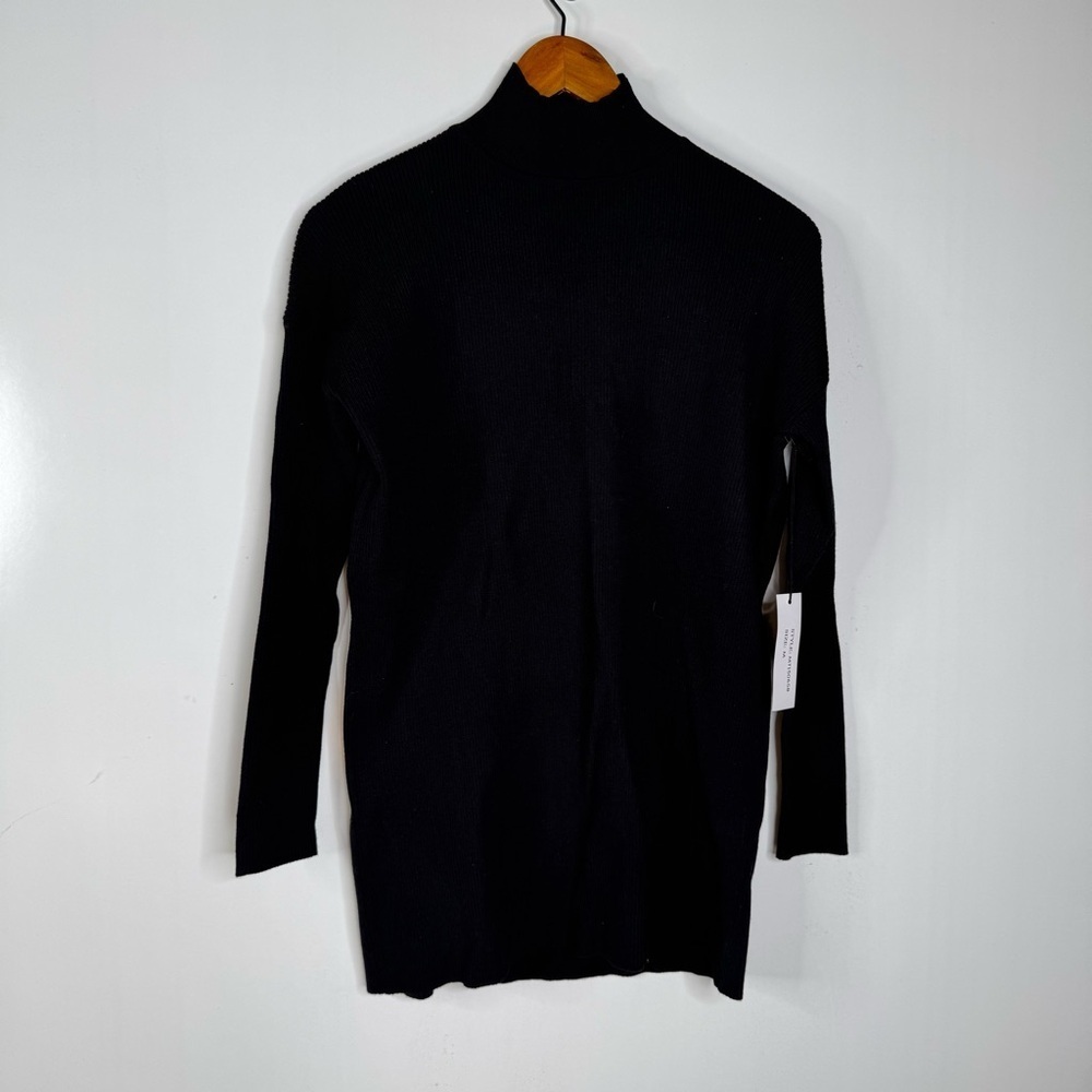 Shinestar Black Ribbed‎ Open Back Tunic Sweater Size Medium
